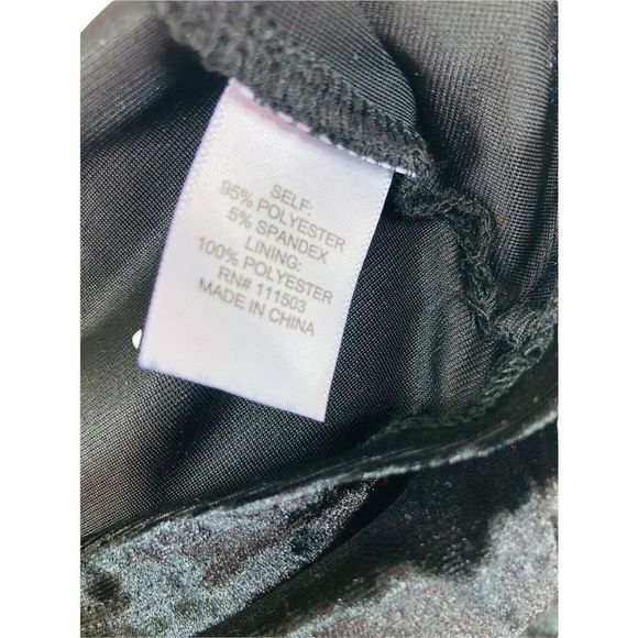 8481 Women's sz large Black velour velvet Little Black dress - Picture 8 of 8